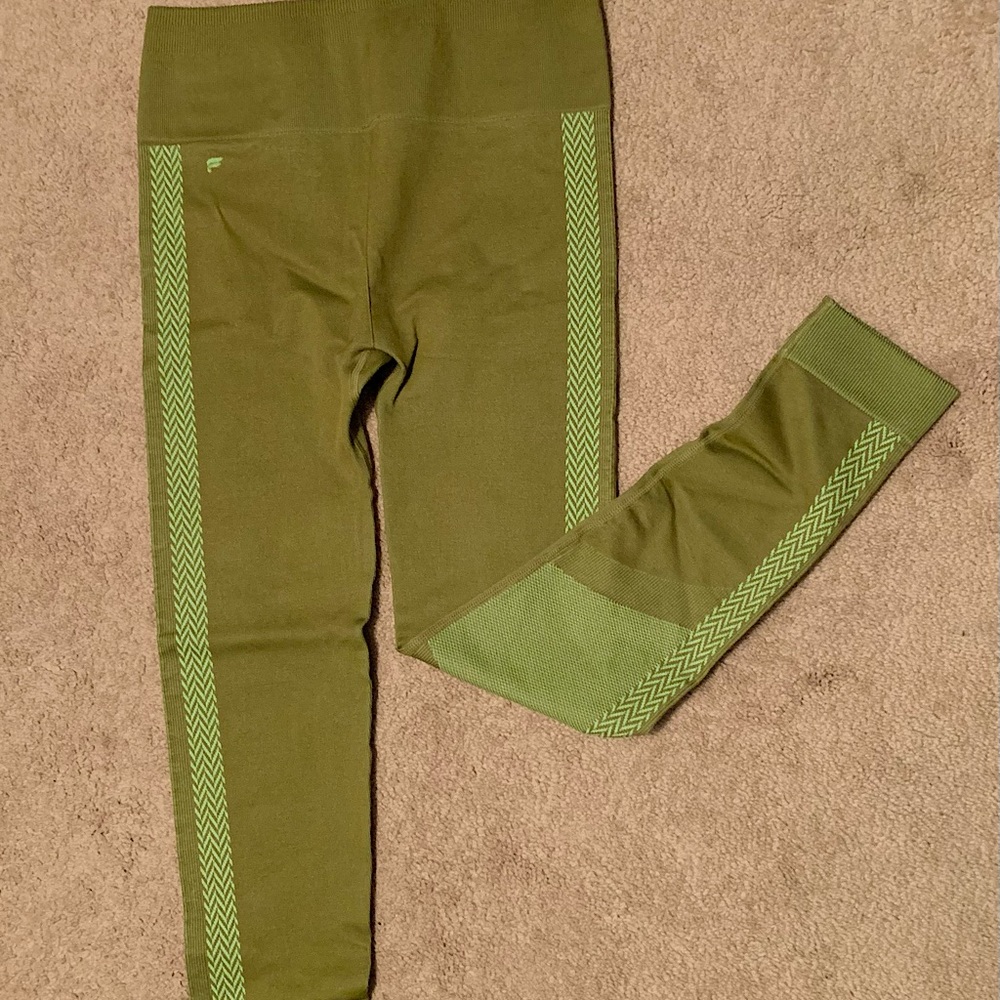 BRAND NEW FABLETICS High-waisted legging